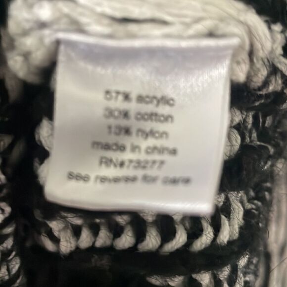 Elizabeth and James Chunky Crew Neck Sweater - Picture 4 of 6